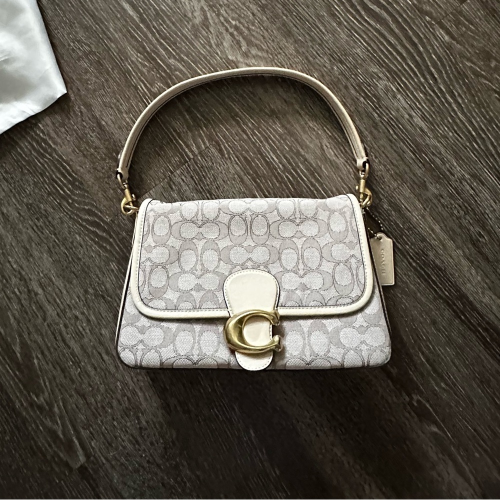 Soft Tabby Shoulder Bag In Signature Jacquard